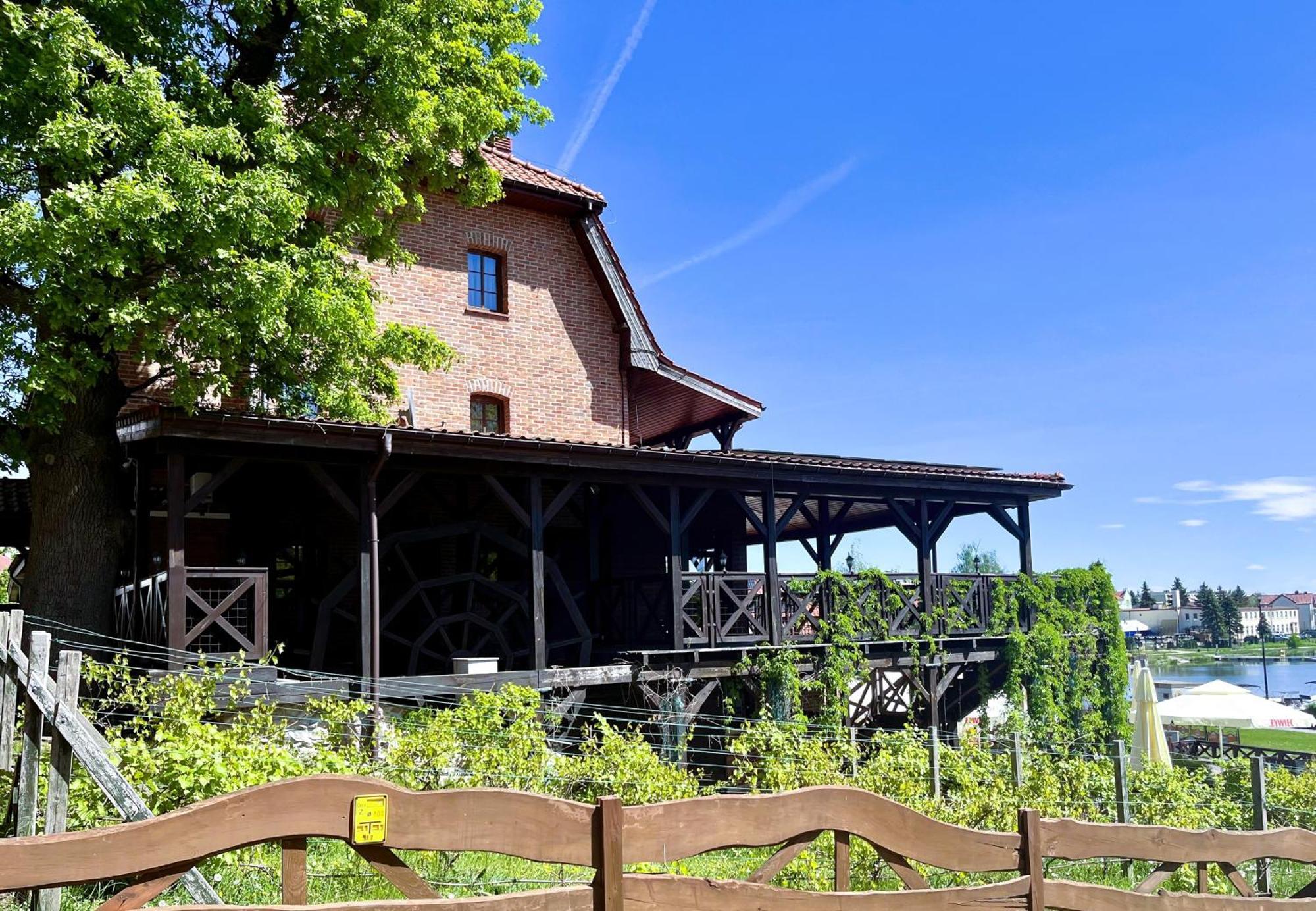 Gosciniec Rynski Mlyn Ryn  Exterior foto